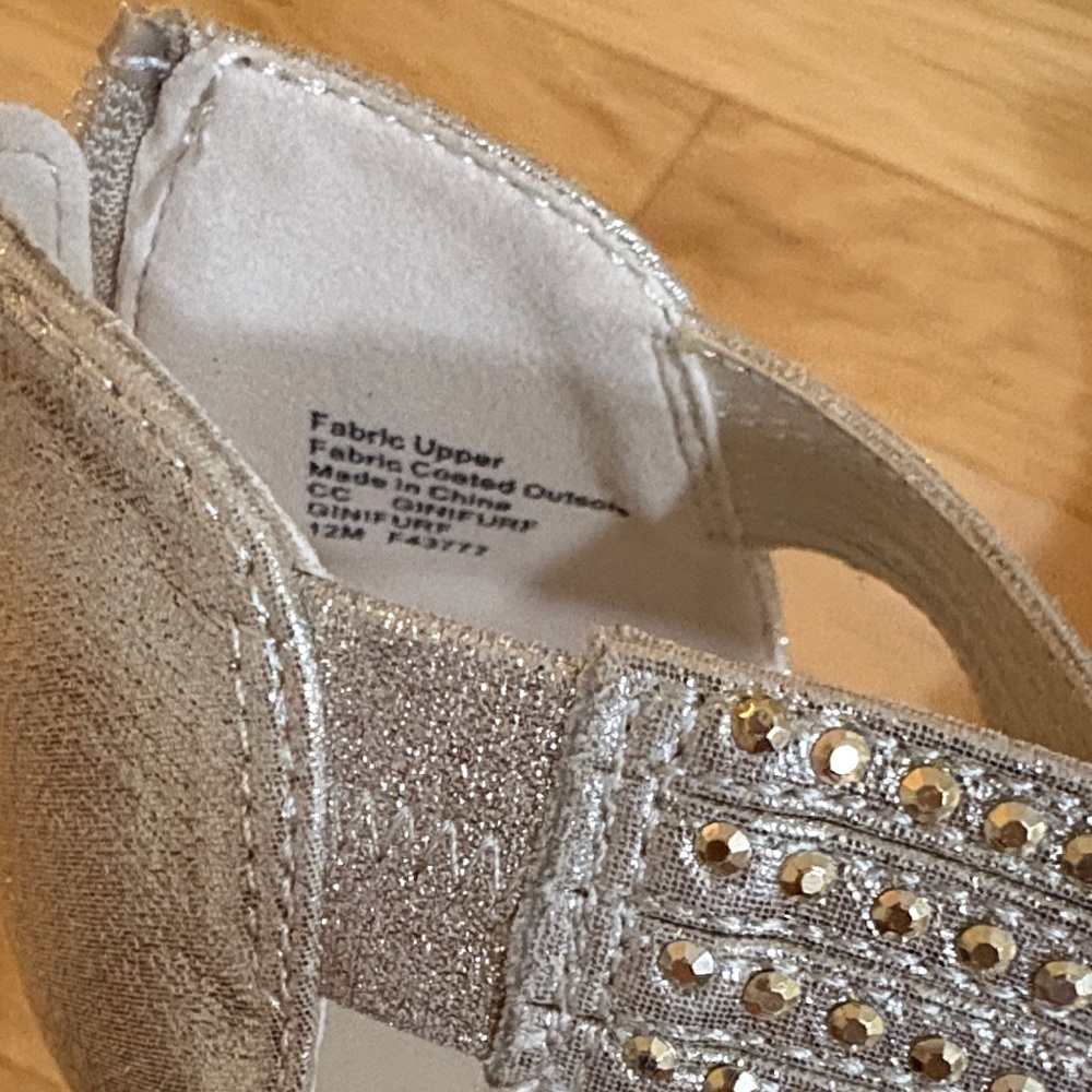 Charter Club Silver Heeled Sandals. Size 12. NOWT. - Picture 6 of 6